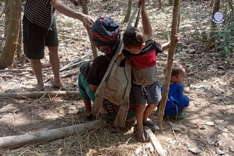 ခလရ ၂၆၄ ရန် နှင့် လေကြောင်းရန်ကြောင့် ကျောက်ကြီးဒေသခံ ကလေးငယ်များ ပုန်းလျှိုးကွယ်လျှိုး ပညာသင်ကြားရ